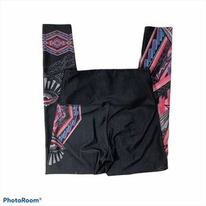 Onzie Flow Graphic Legging